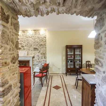 Dimora dei Greci-2